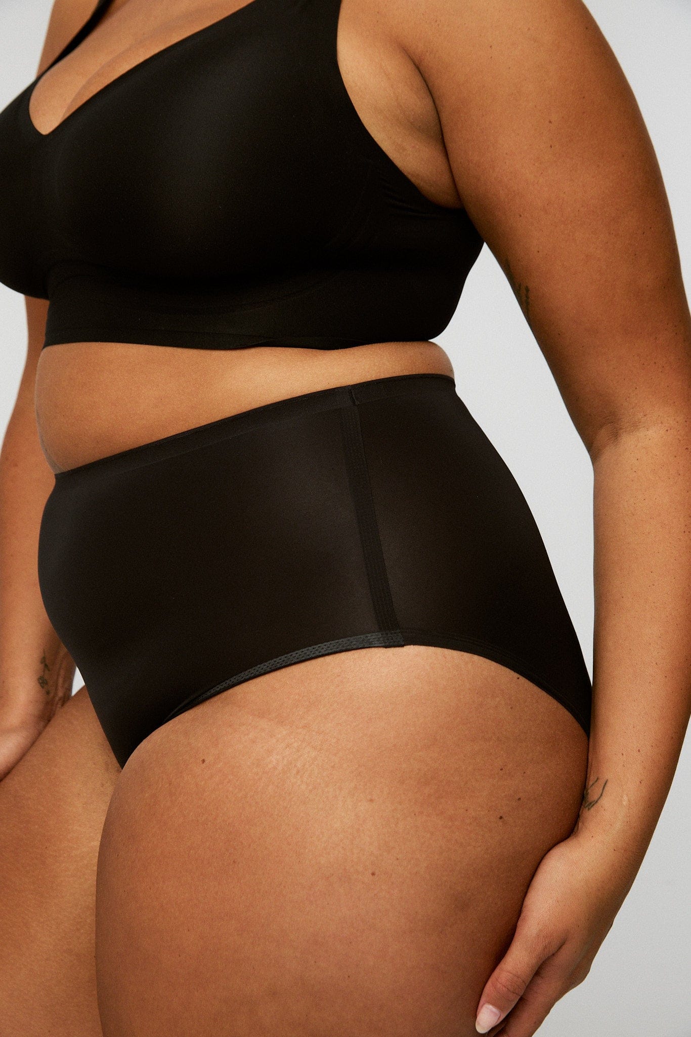 BioFlex™ Ultra Seamless Full Brief - Image 6