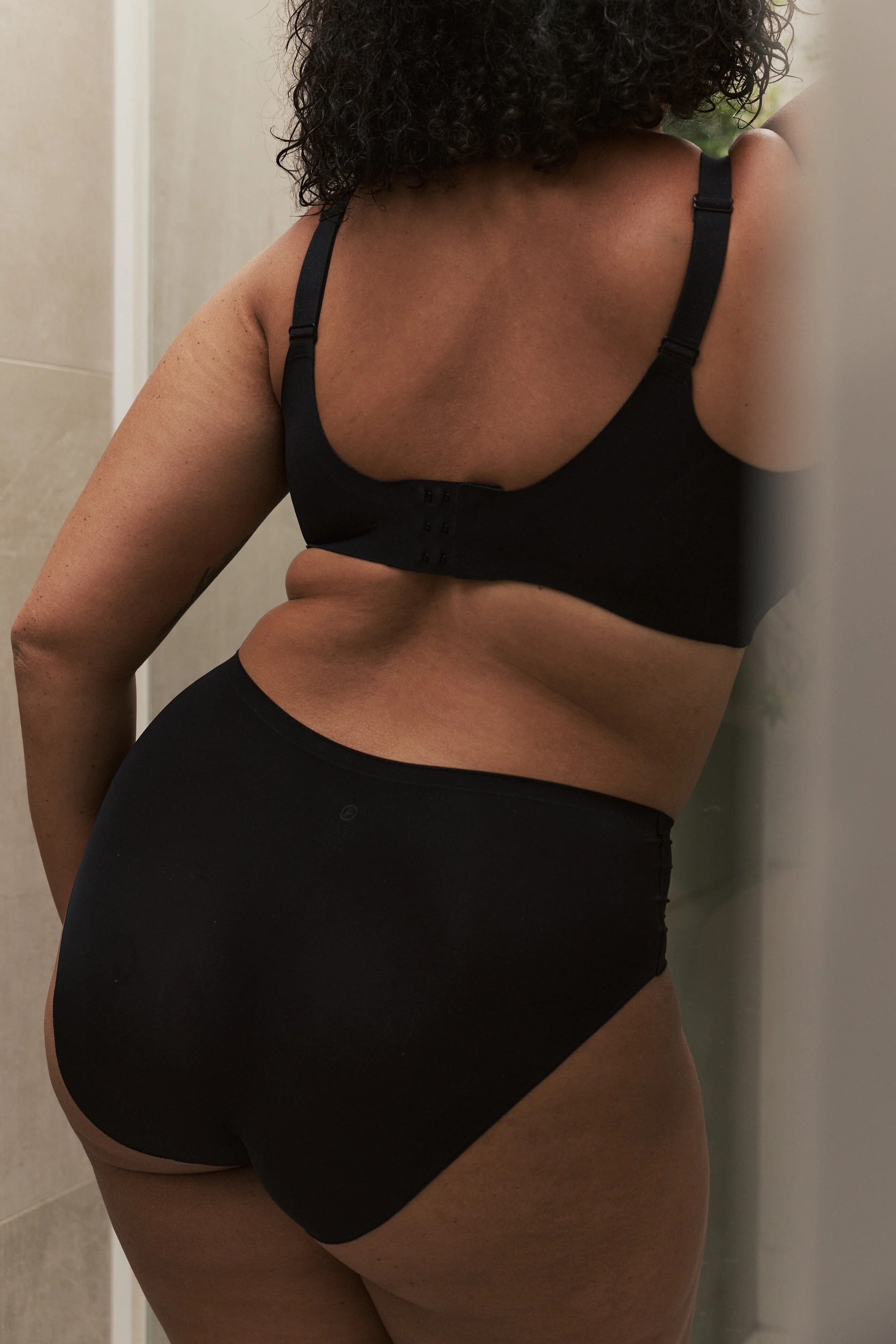 BioFlex™ Ultra Seamless Mid Brief - Image 28