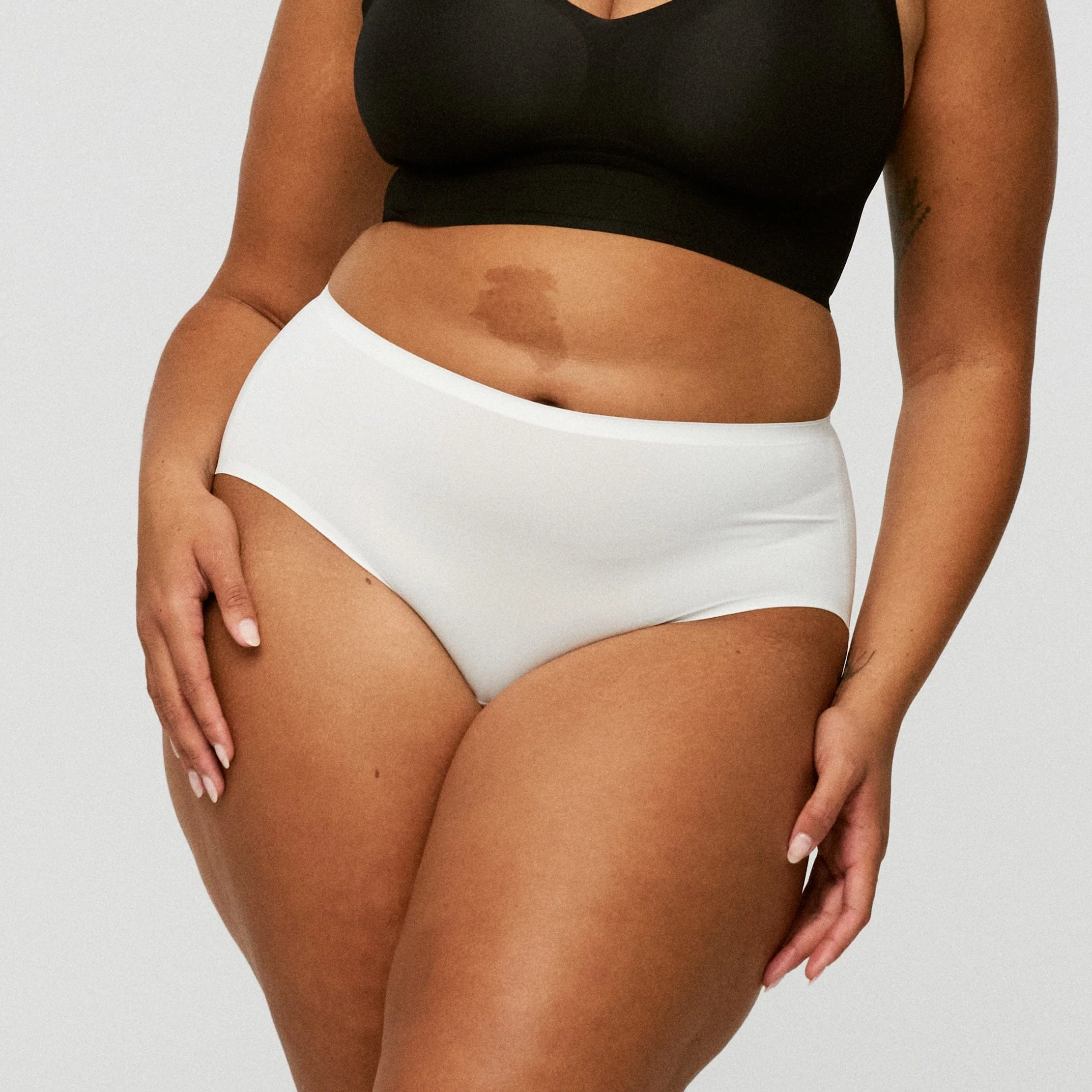 BioFlex™ Ultra Seamless Mid Brief - Image 3