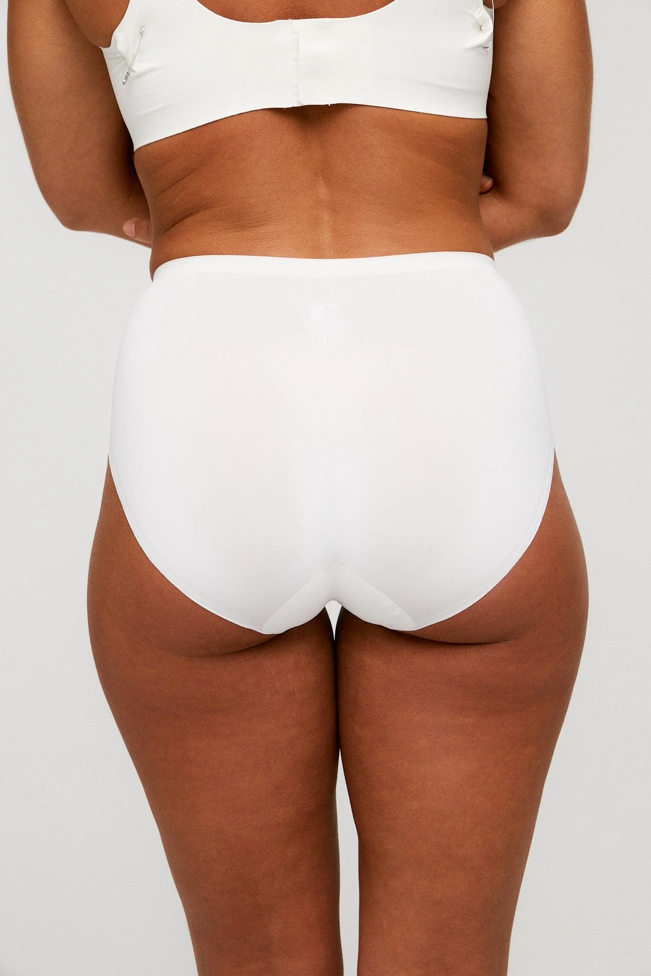 BioFlex™ Ultra Seamless Mid Brief - Image 9