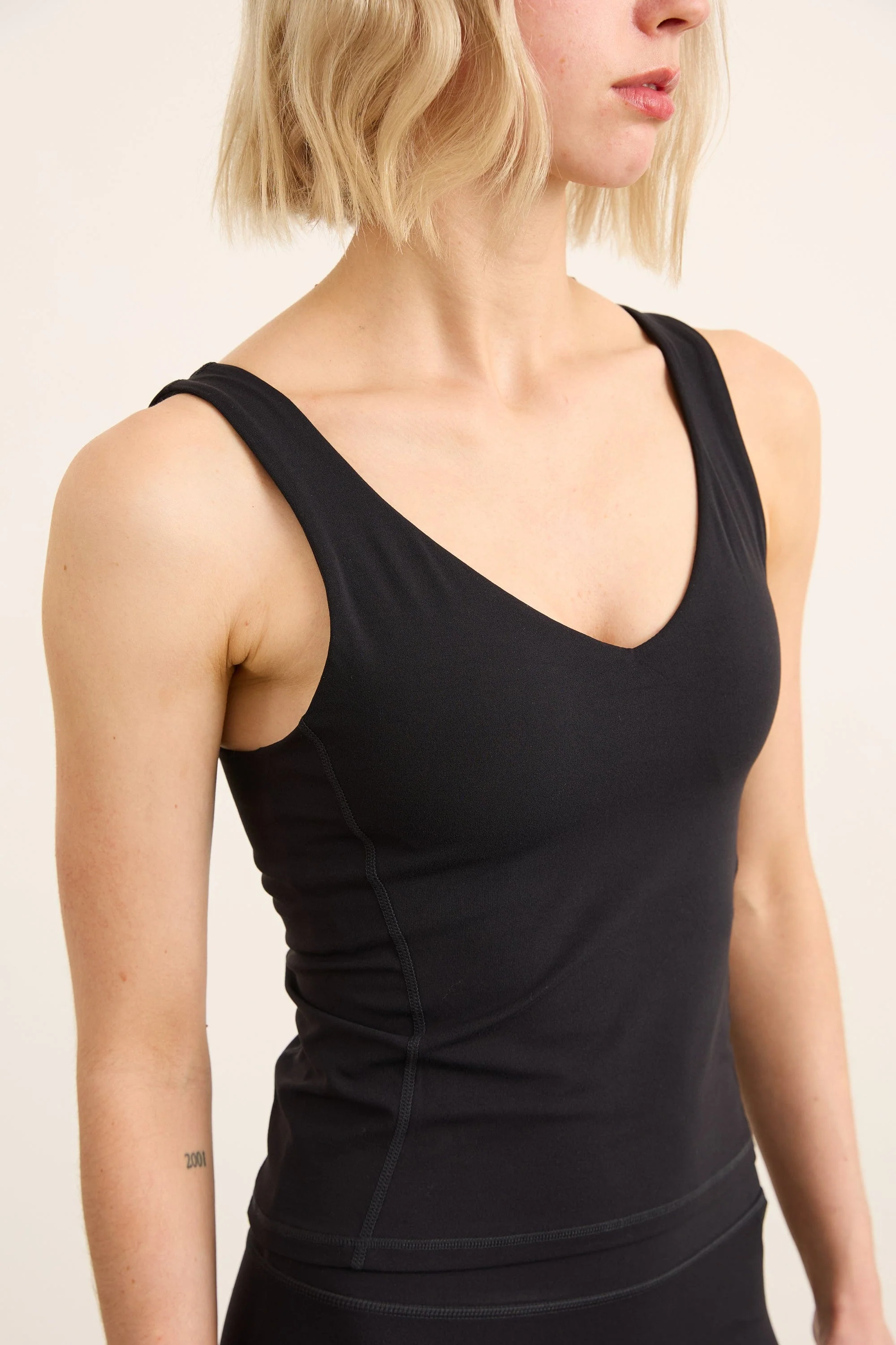 Women's BioFlex™ Waist-Length Tank Top - Image 6